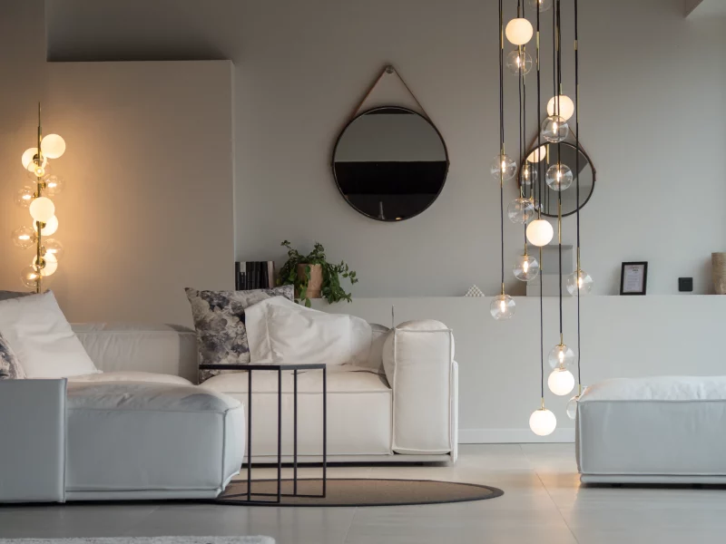 Agencement intérieur canapé blanc haut de gamme