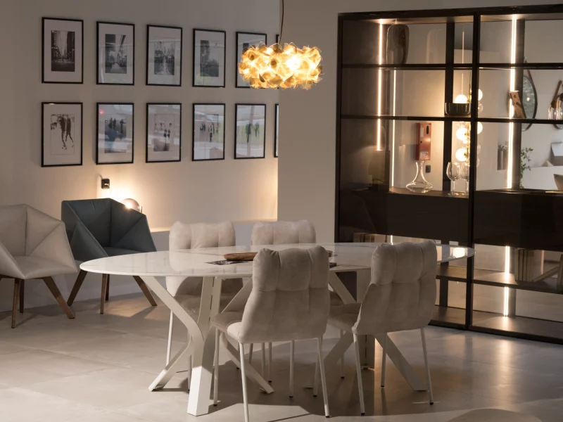 Agencement intérieur table